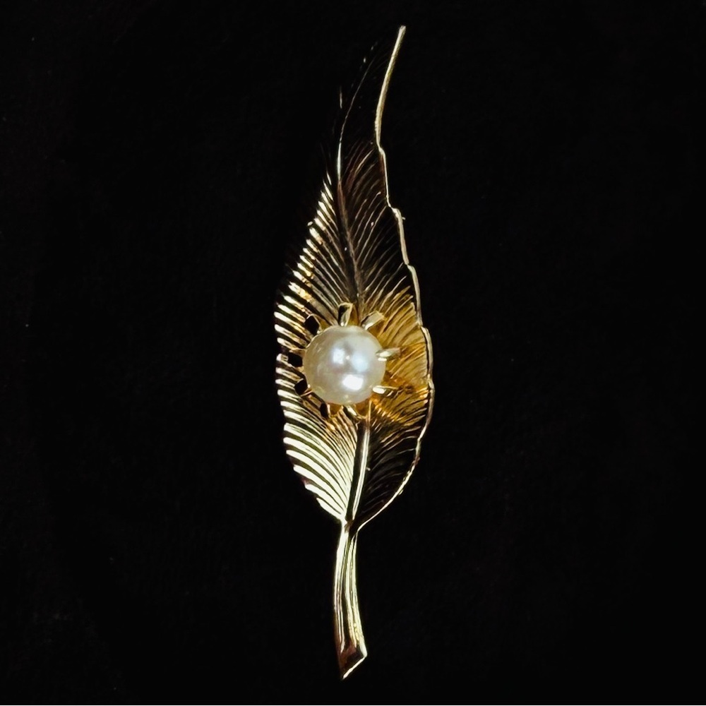 Vintage Goldtone Faux Pearl Feather Brooch Pin